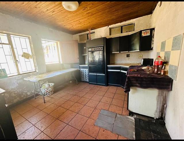 5 BEDROOM HOUSE FOR SALE IN DELVILLE